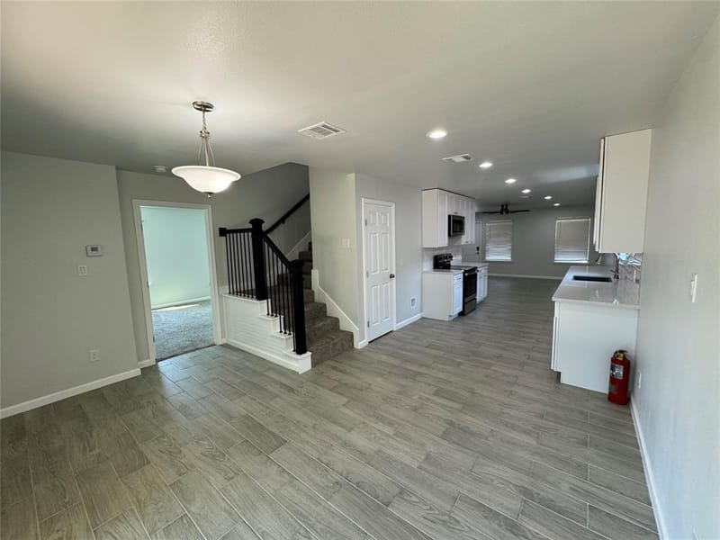 4720 Evening View Drive, Granbury TX 76048 - Photo 10