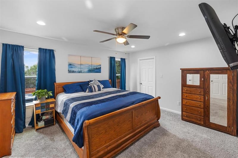 4720 Evening View Drive, Granbury TX 76048 - Photo 11