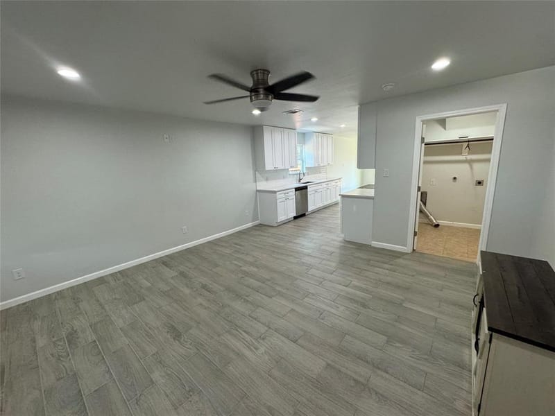 4720 Evening View Drive, Granbury TX 76048 - Photo 4