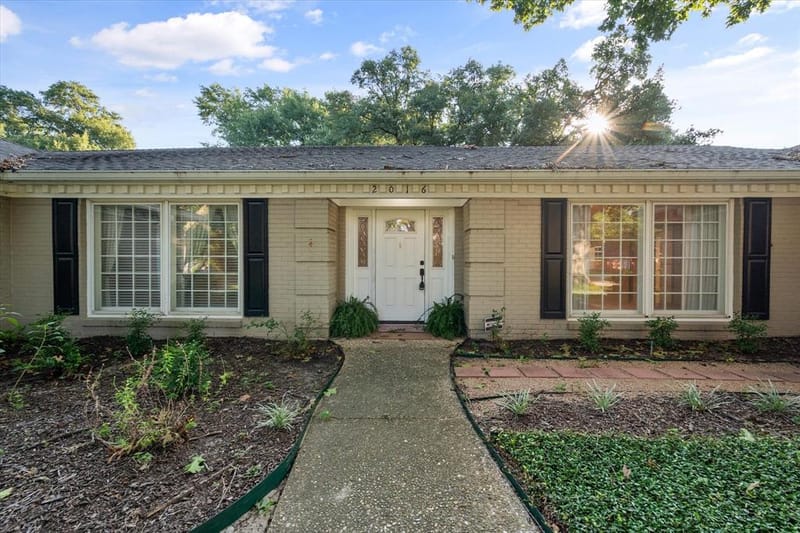 2016 Glenwood Circle, Corsicana TX 75110 - Photo 2