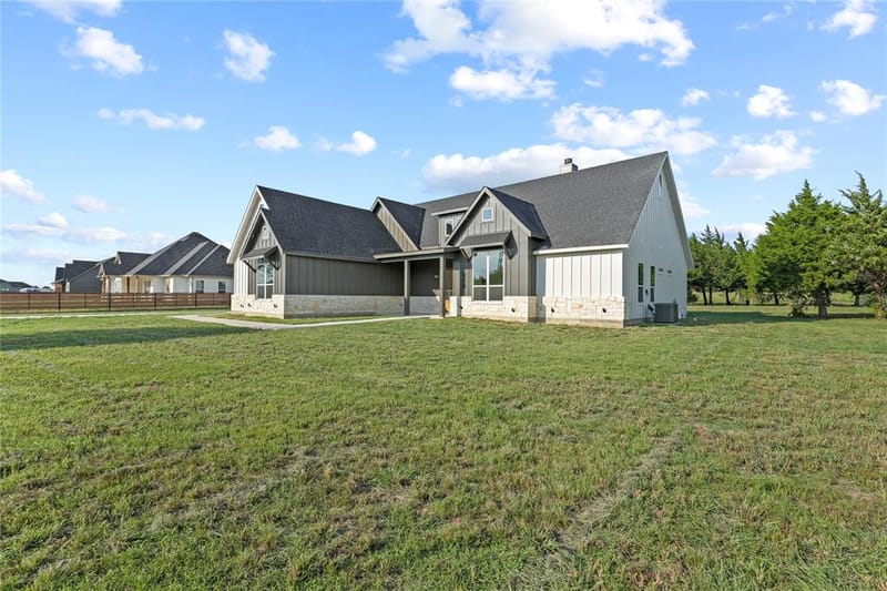 440 Robnett Road, Waxahachie TX 75165 - Photo 2