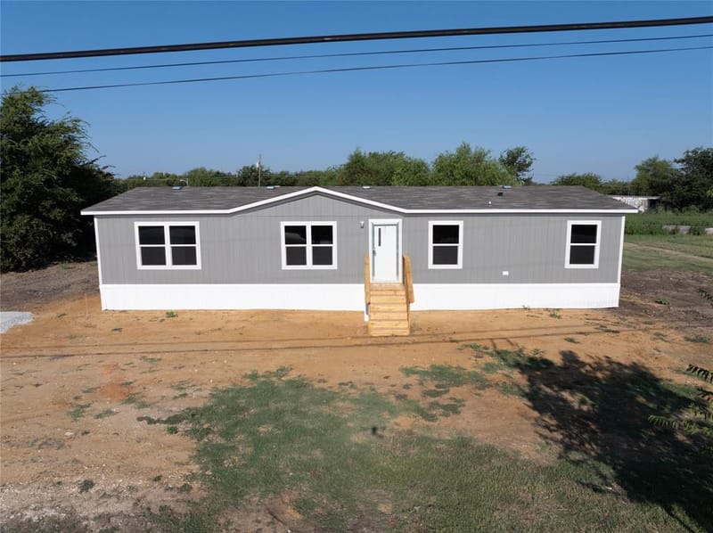 7005 Walden Drive, Joshua TX 76058