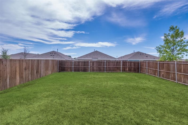 7517 Larson Lane, McKinney TX 75071 - Photo 23