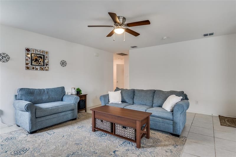 7517 Larson Lane, McKinney TX 75071 - Photo 4