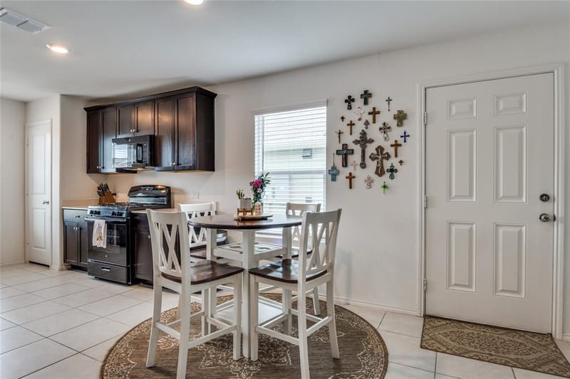 7517 Larson Lane, McKinney TX 75071 - Photo 8