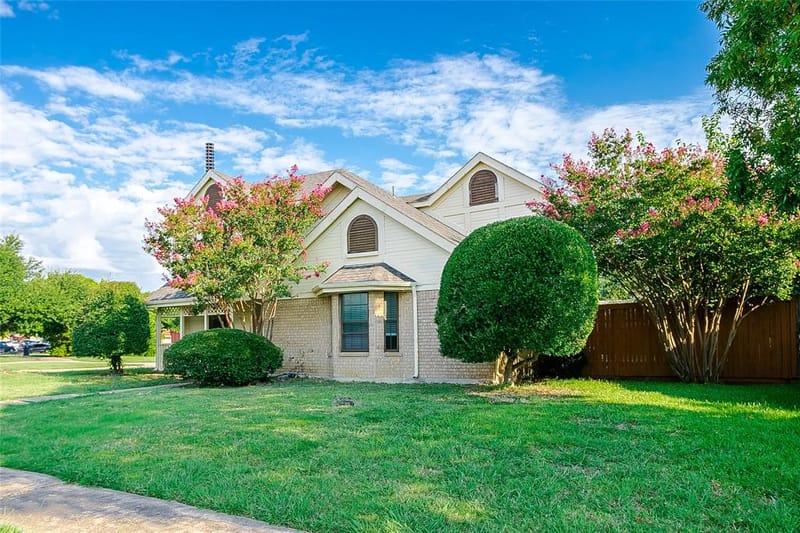 733 Wedgegate Drive, Plano TX 75023 - Photo 2