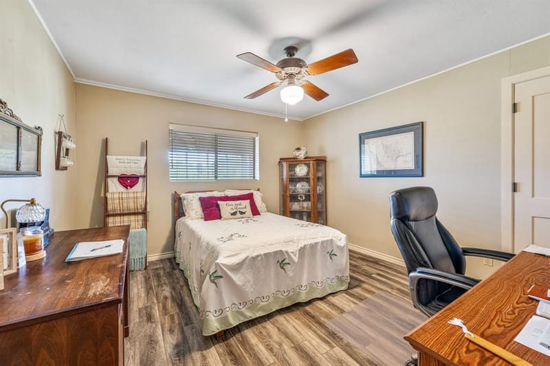 15061 Highway 6, Iredell TX 76649 - Photo 12