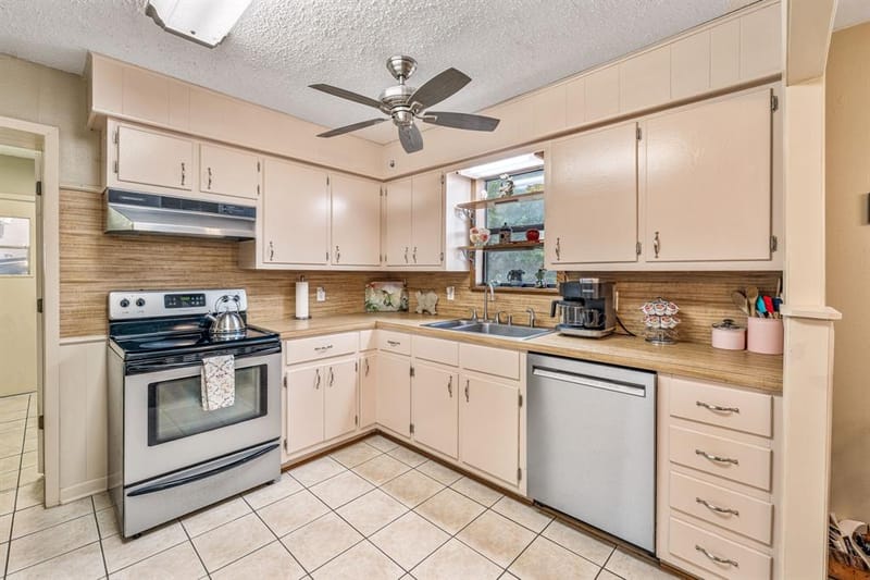 15061 Highway 6, Iredell TX 76649 - Photo 10