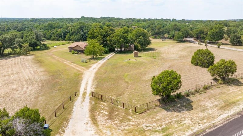 15061 Highway 6, Iredell TX 76649 - Photo 37