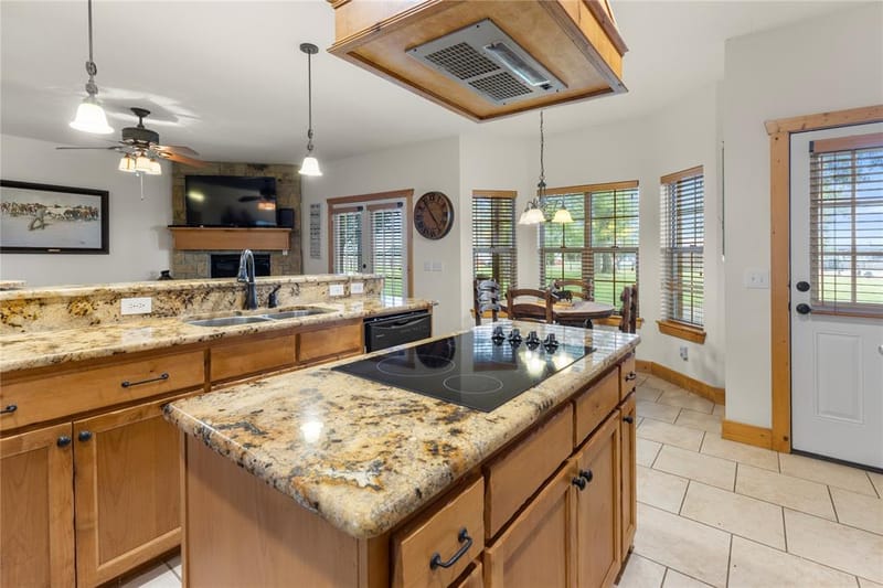 777 Stiles Road, Whitesboro TX 76273 - Photo 7