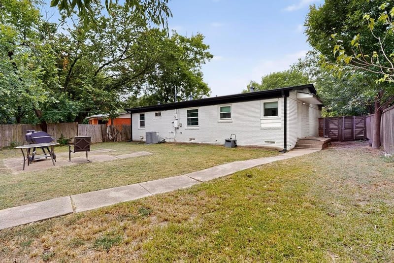 10834 Cassandra Way, Dallas TX 75228 - Photo 18