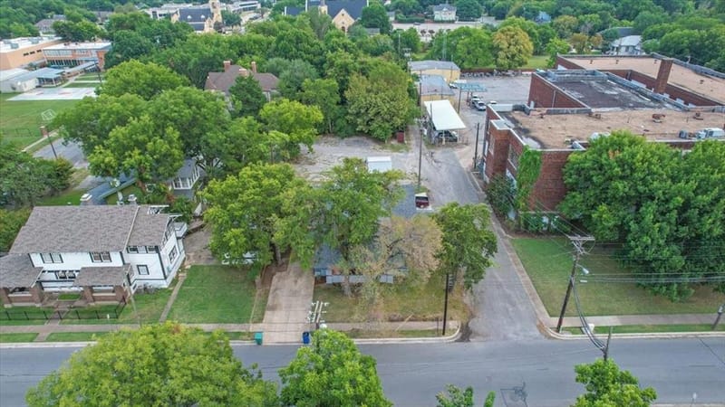 114 W King Street, Sherman TX 75090 - Photo 36
