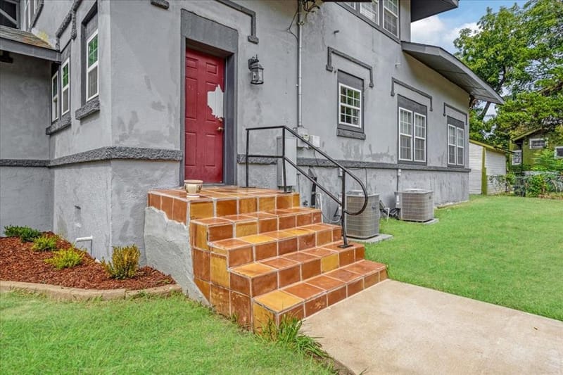 114 W King Street, Sherman TX 75090 - Photo 32