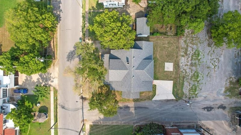 114 W King Street, Sherman TX 75090 - Photo 34