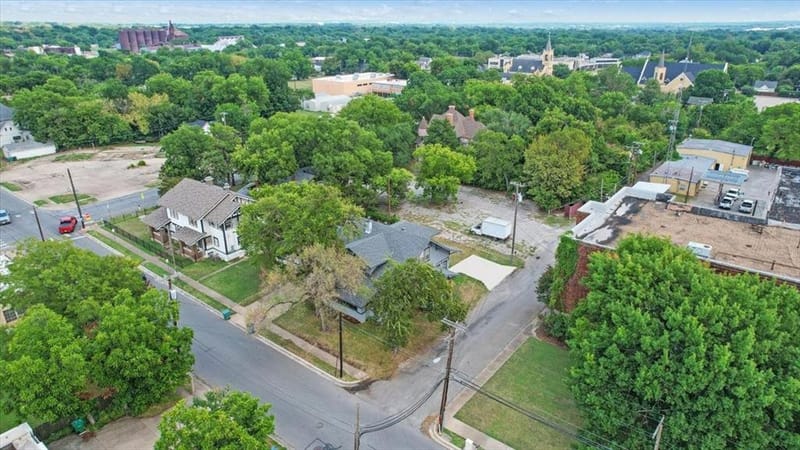 114 W King Street, Sherman TX 75090 - Photo 38