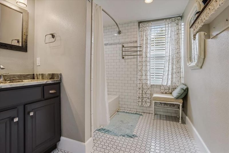 114 W King Street, Sherman TX 75090 - Photo 18