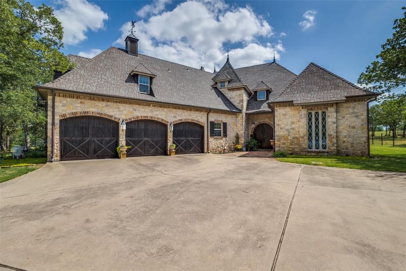 181 County Road 1326, Bridgeport TX 76426