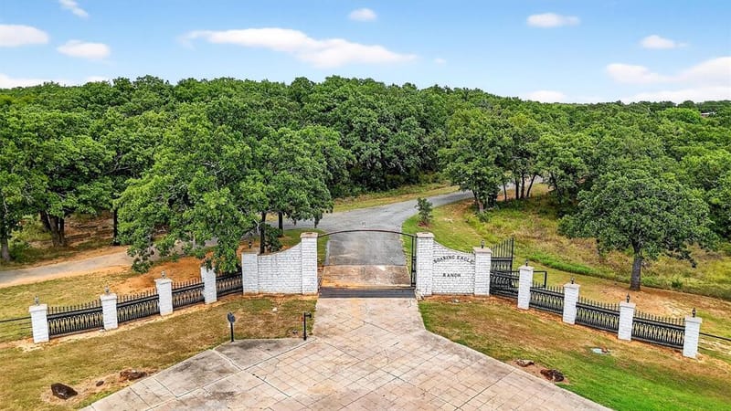 2887 Liberty Road, Gordonville TX 76245 - Photo 10