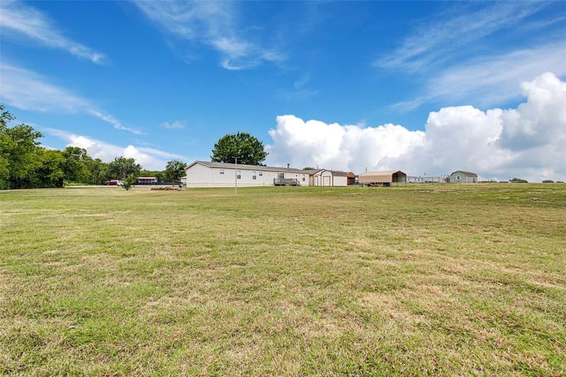 6121 Falcon Court S, Joshua TX 76058 - Photo 22