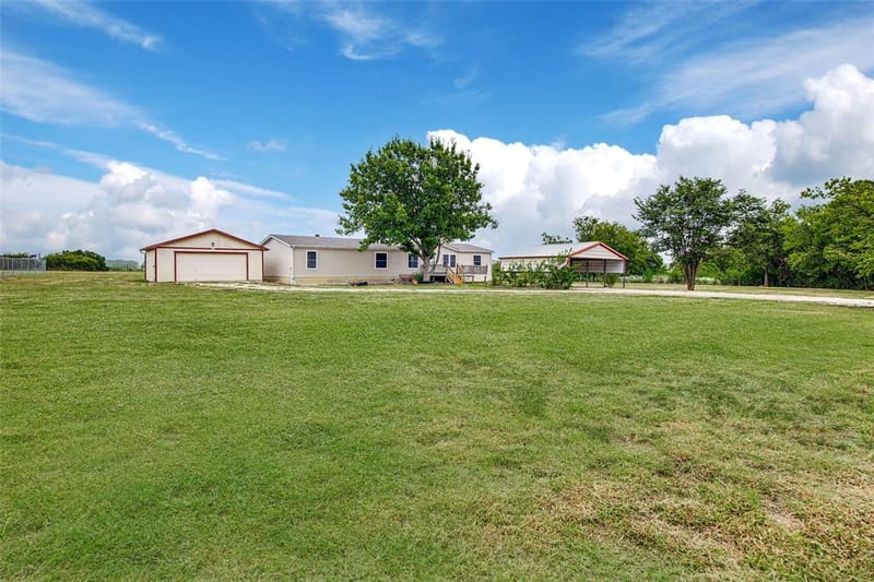 6121 Falcon Court S, Joshua TX 76058 - Photo 3