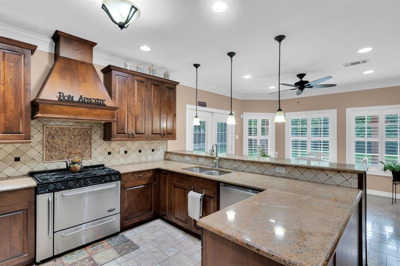 2724 Prairie Acres Cove, Cedar Hill TX 75104 - Photo 2