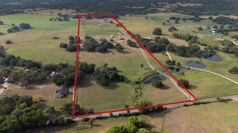 4425 County Road 711, Cleburne TX 76031 - Photo 22