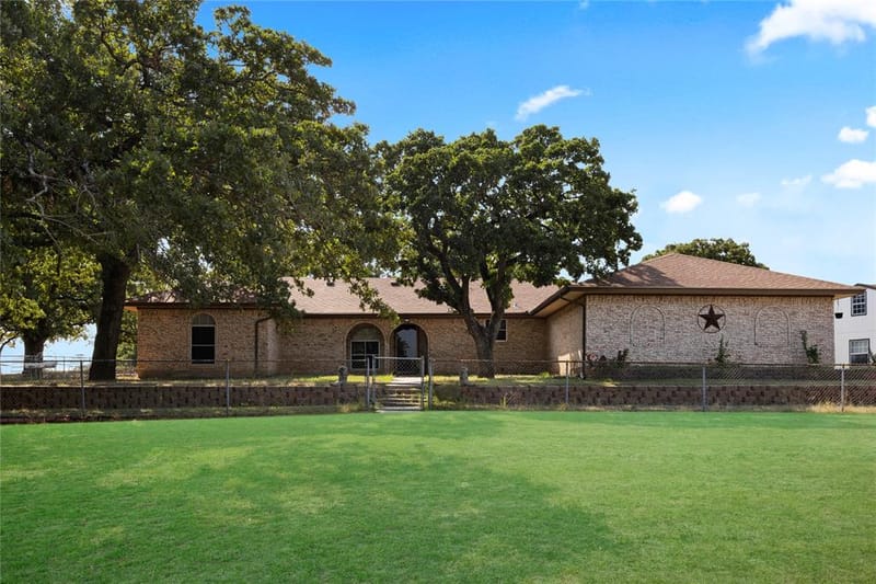 4425 County Road 711, Cleburne TX 76031 - Photo 4