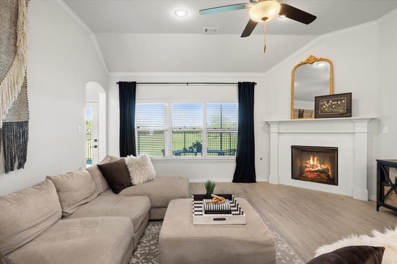 6909 Clayton Nicholas Court, Arlington TX 76001 - Photo 17