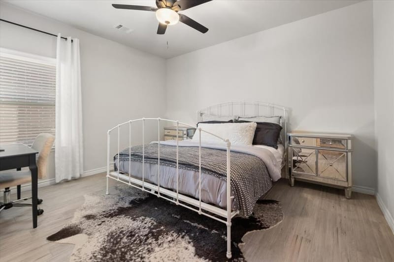 6909 Clayton Nicholas Court, Arlington TX 76001 - Photo 29