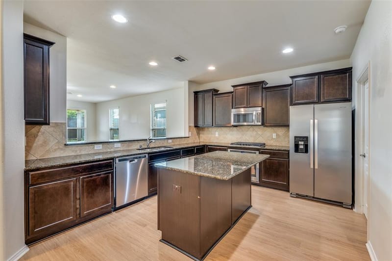 6445 Paragon Drive, Frisco TX 75036 - Photo 7