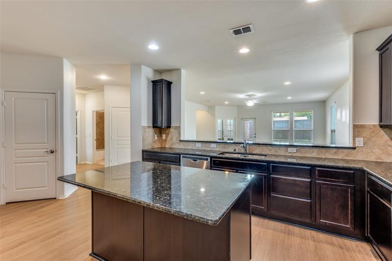 6445 Paragon Drive, Frisco TX 75036 - Photo 8