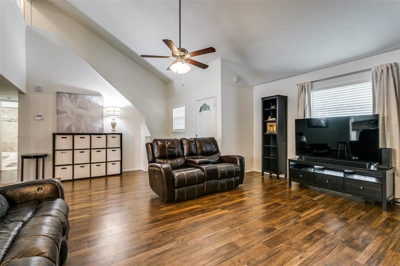 1917 Maxwell Drive, Lewisville TX 75077 - Photo 6