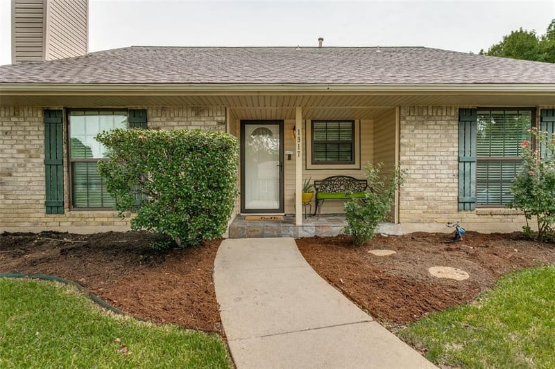 1917 Maxwell Drive, Lewisville TX 75077 - Photo 3