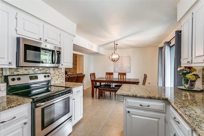 1917 Maxwell Drive, Lewisville TX 75077 - Photo 11