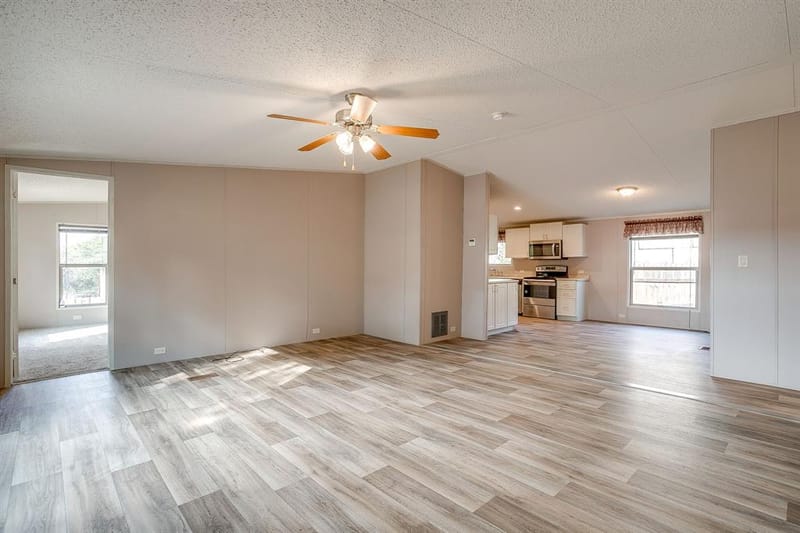900 Tree Drive, Granbury TX 76048 - Photo 6