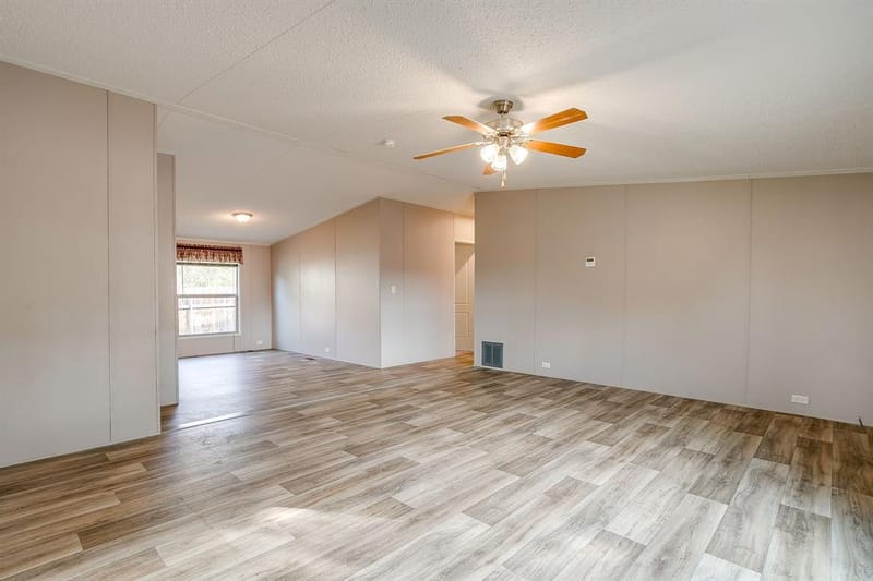 900 Tree Drive, Granbury TX 76048 - Photo 7