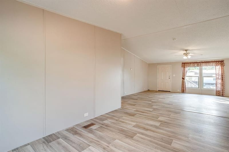 900 Tree Drive, Granbury TX 76048 - Photo 14