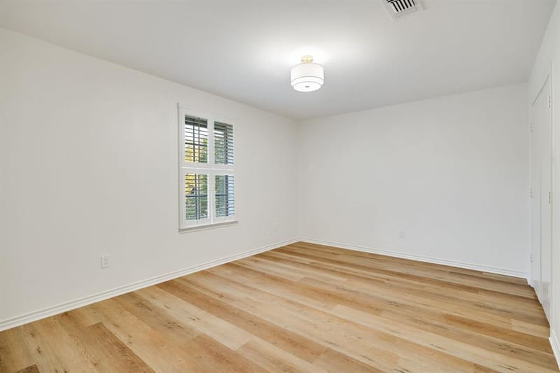 2901 Warren Circle, Irving TX 75062 - Photo 25