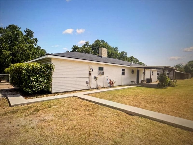 521 Wood, Axtell TX 76624 - Photo 17