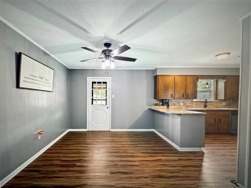 521 Wood, Axtell TX 76624 - Photo 5