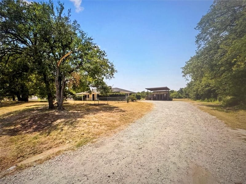521 Wood, Axtell TX 76624 - Photo 18