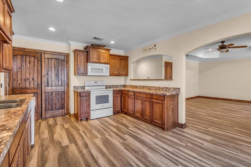716 N Harrison Avenue, Sherman TX 75090 - Photo 7