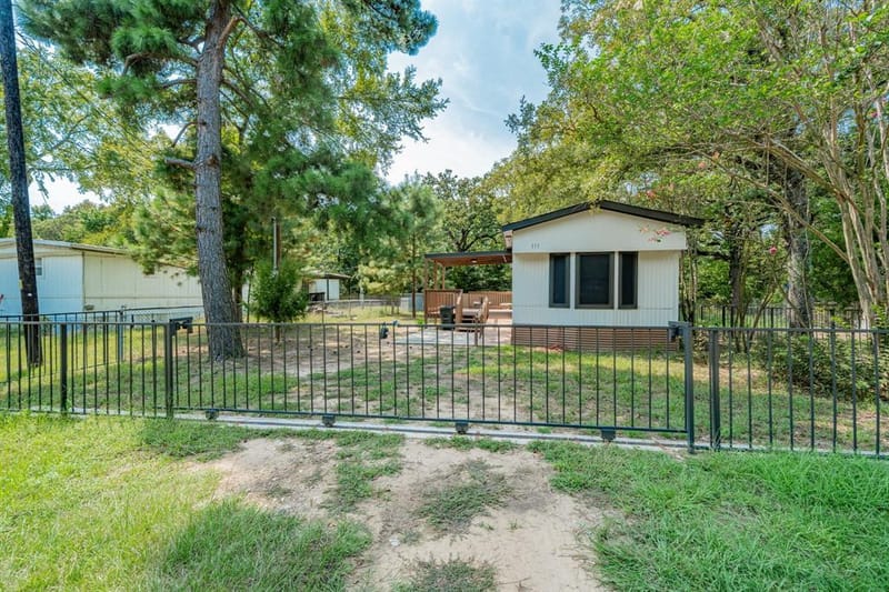 111 Pecos Drive, Mabank TX 75156
