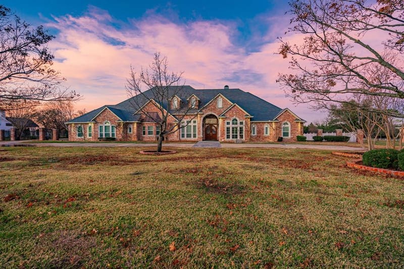 1990 Broken Lance Lane, Rockwall TX 75032