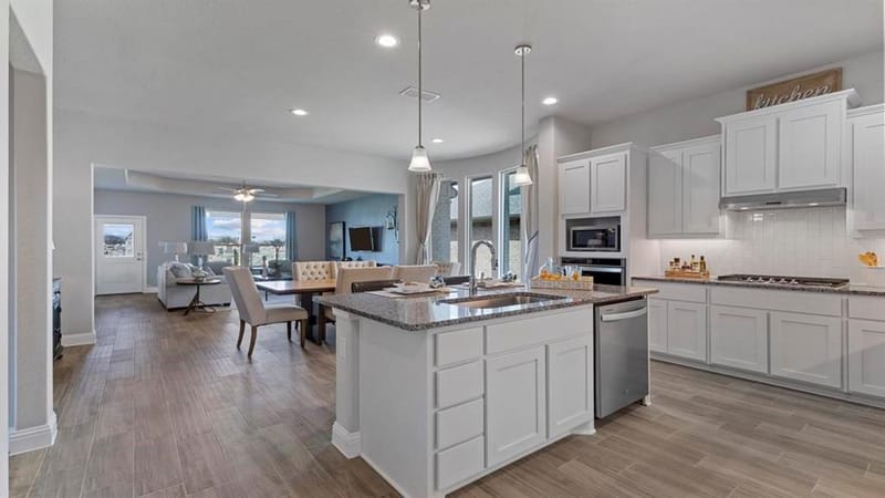 8704 RED OAK Drive, Justin TX 76247 - Photo 5