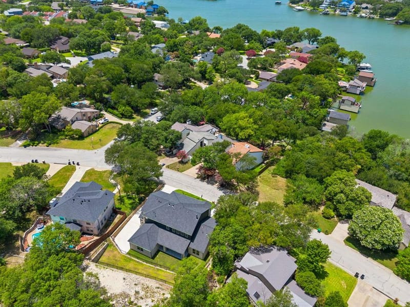 9008 Crosswind Drive, Fort Worth TX 76179 - Photo 4