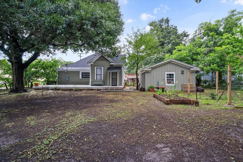 1004 W 5th Avenue, Corsicana TX 75110 - Photo 28