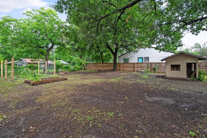 1004 W 5th Avenue, Corsicana TX 75110 - Photo 31