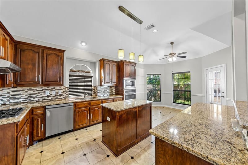 6048 Bertrand Drive, Plano TX 75094 - Photo 7