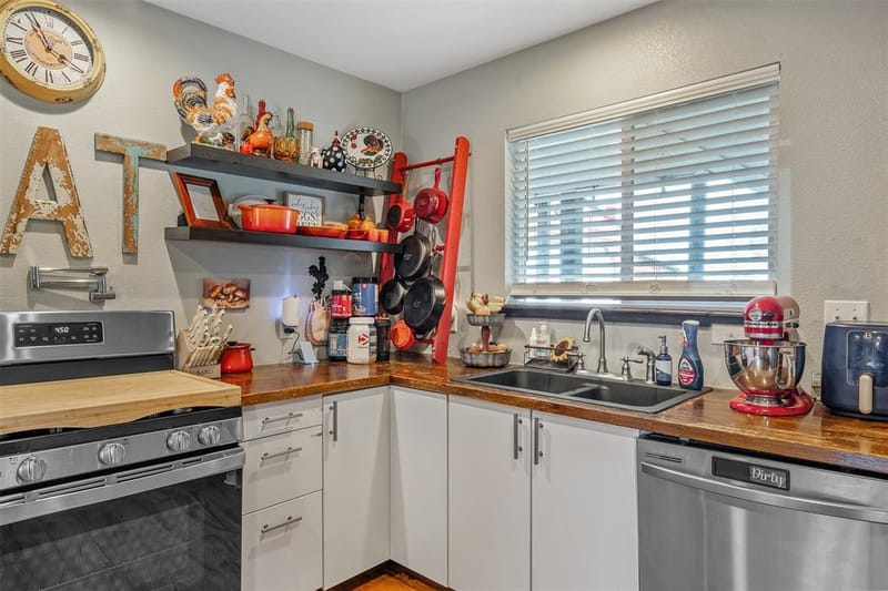 1674 Van Zandt County Road 1514, Grand Saline TX 75140 - Photo 8